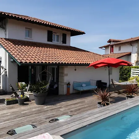 Maison Ganttipienea Bed and Breakfast Ahetze